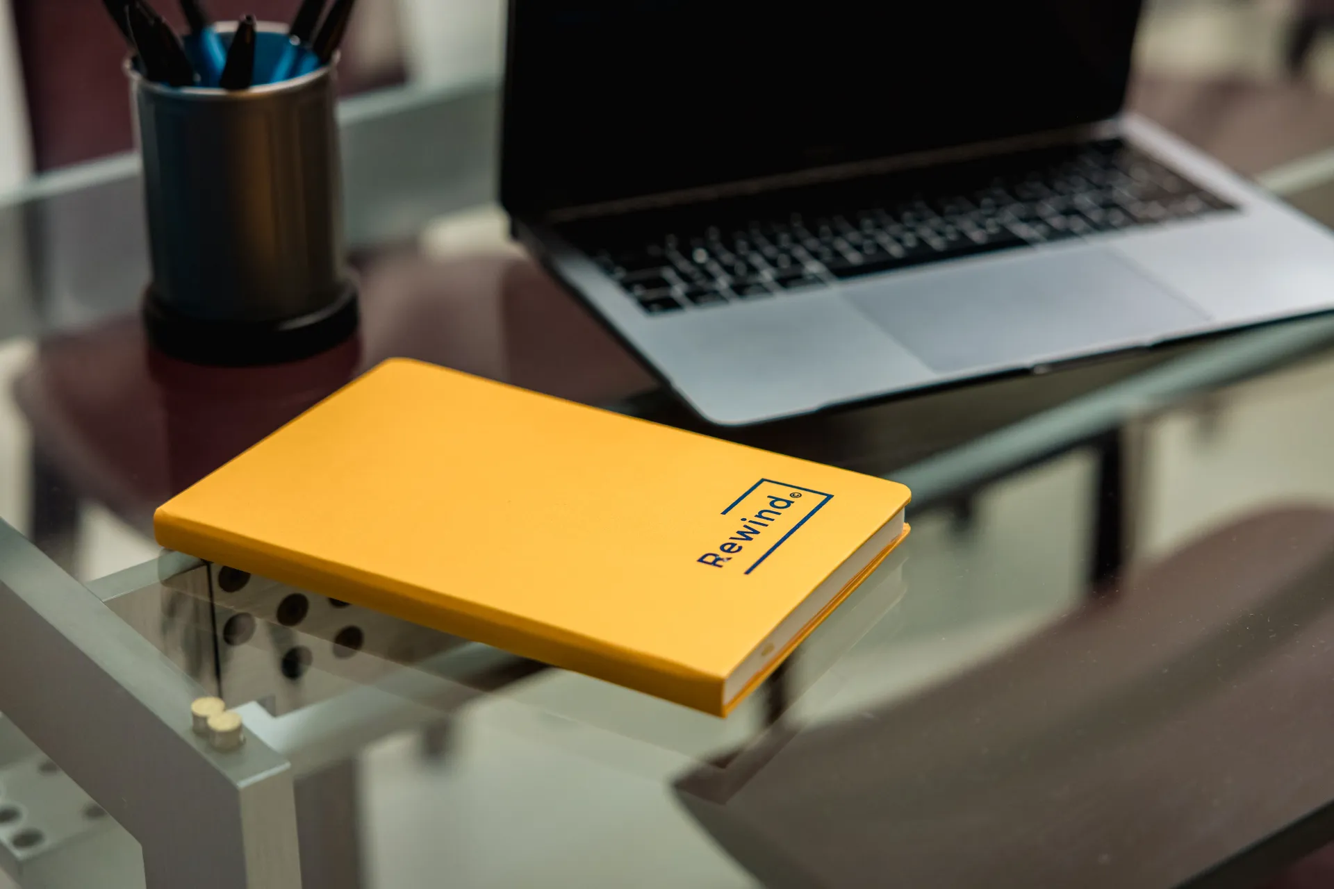 immagine sfondo rewind