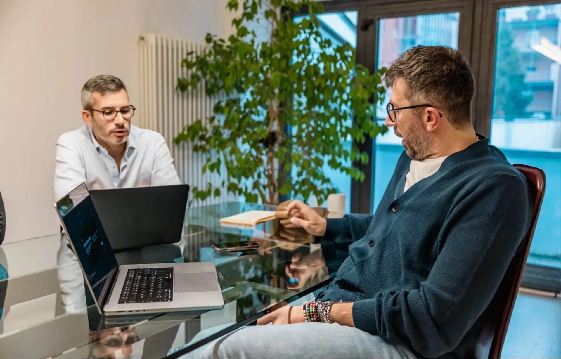 immagine sfondo rewind